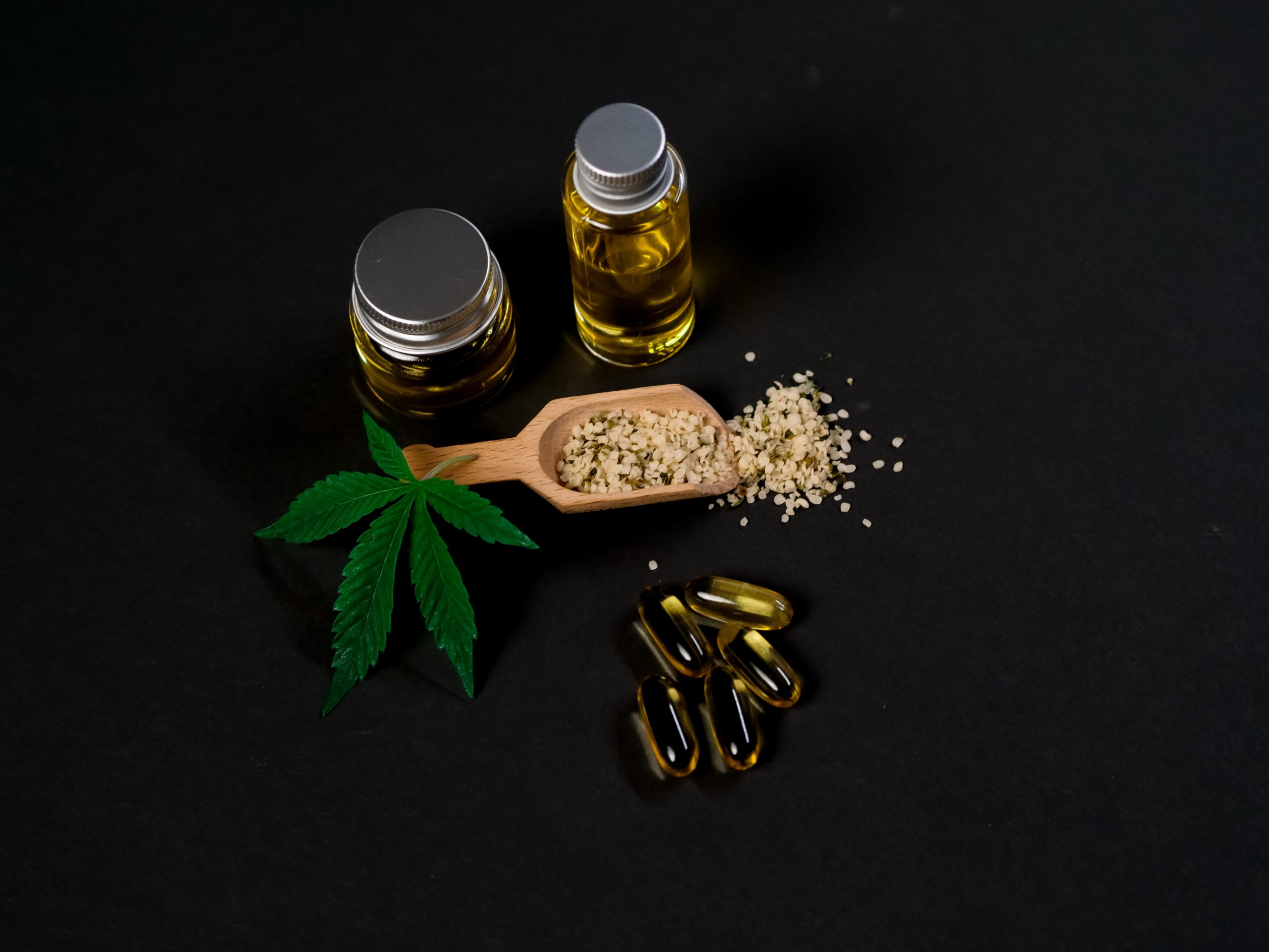 ¿Qué Es El Cannabis Medicinal? Hablemos De THC Y CBD - Buena Flora